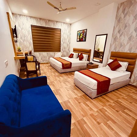 Amora Rooms Dwarka New Delhi Exteriör bild