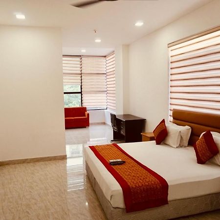 Amora Rooms Dwarka New Delhi Exteriör bild