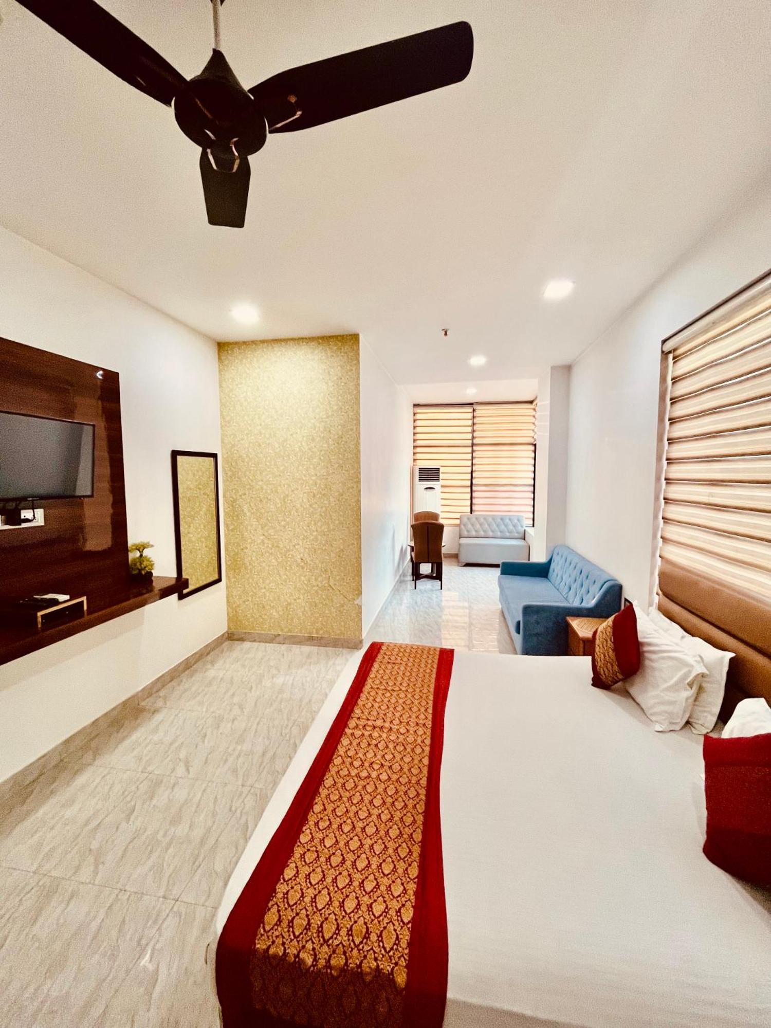 Amora Rooms Dwarka New Delhi Exteriör bild