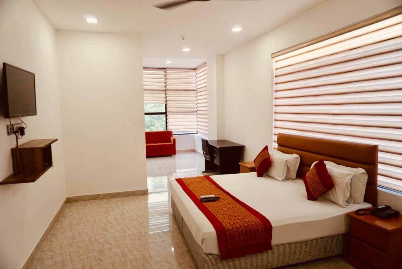 Amora Rooms Dwarka New Delhi Exteriör bild