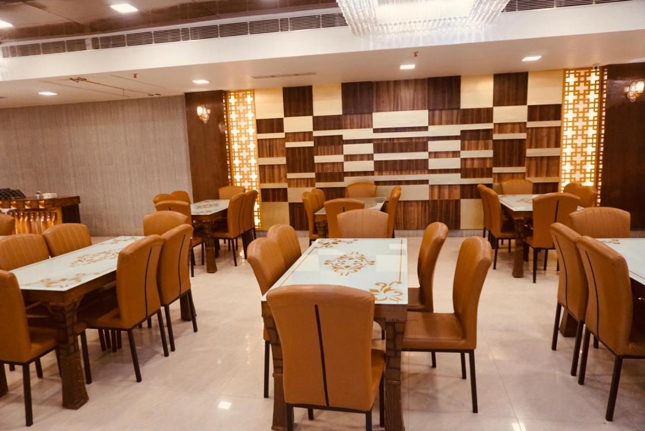 Amora Rooms Dwarka New Delhi Exteriör bild